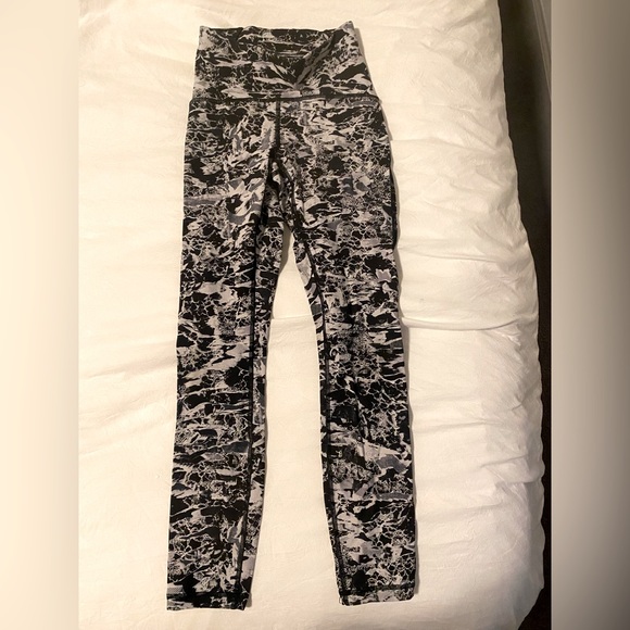 lululemon athletica Pants - Lululemon leggings